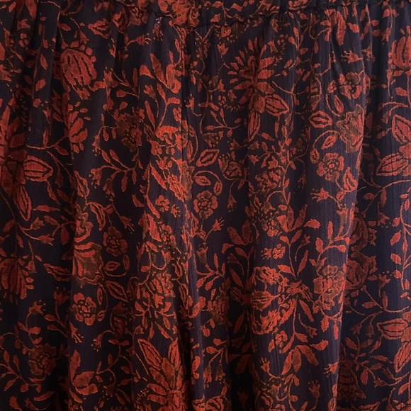 Pants - Picture 4 of 6